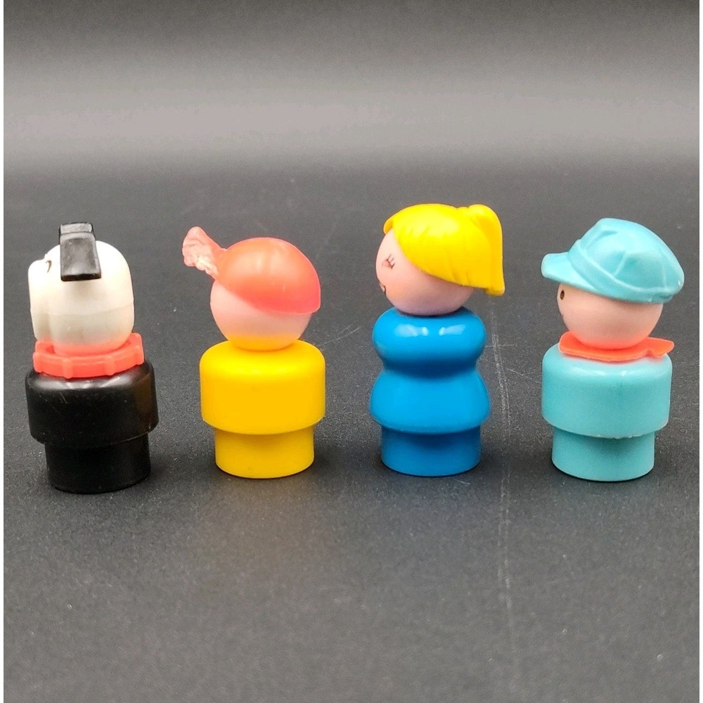 Set-4 Fisher Price Little People VTG Train Conductor Mom Boy Dog Collectabl📸👀 - Picture 5 of 16